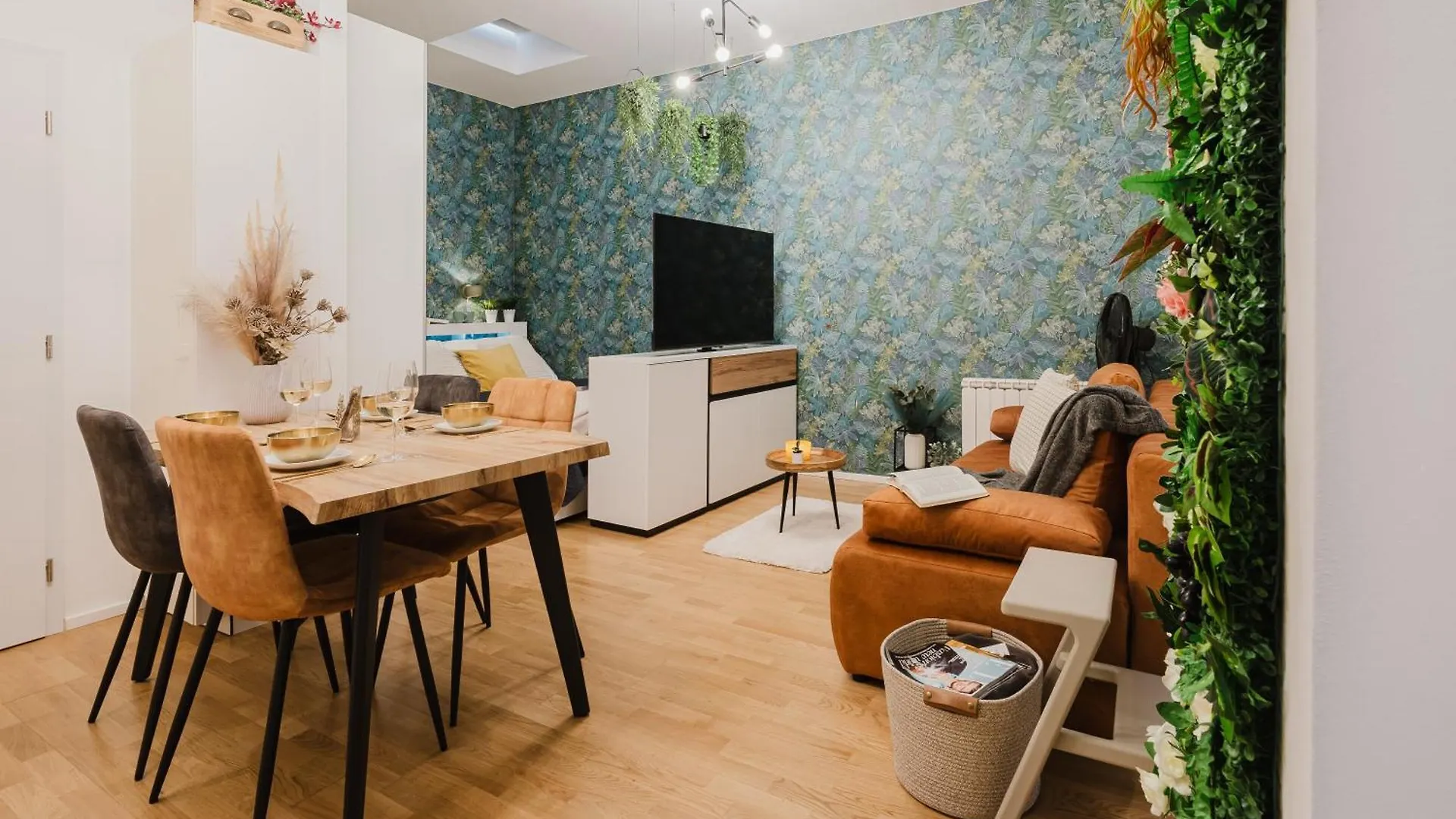 Prague Days - Studio With Balcony And Netflix In Central Location